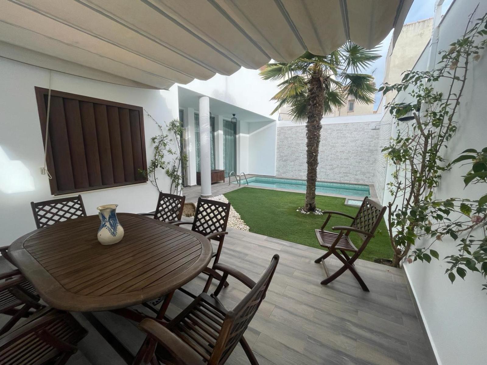 Donde Habita El Olvido Villa